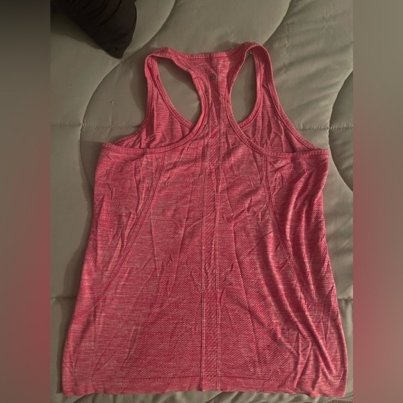 Lululemon Swiftly Tech Racerback Pink size 8 - Picture 5 of 7